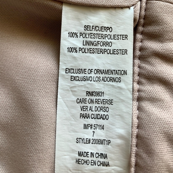 Women Top SEQUIN HEARTS Pink Crochet Lace Bandeau Sequin Sleeveless Cropped Top - Picture 6 of 6